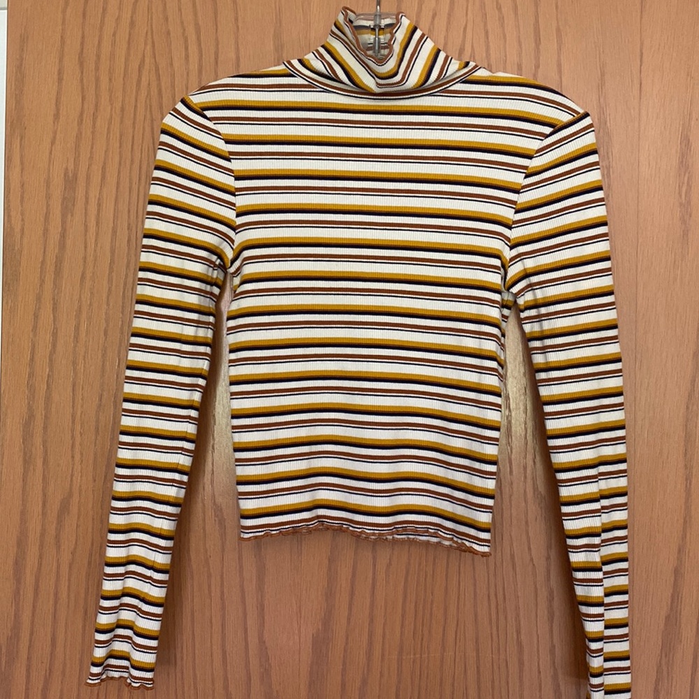 Sky and Sparrow Ribbed Turtleneck Top